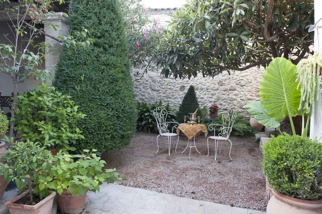 La Maison Du Peintre En Provence Mallemort Exterior foto