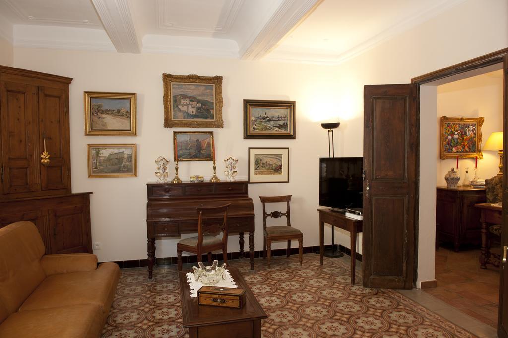 La Maison Du Peintre En Provence Mallemort Exterior foto